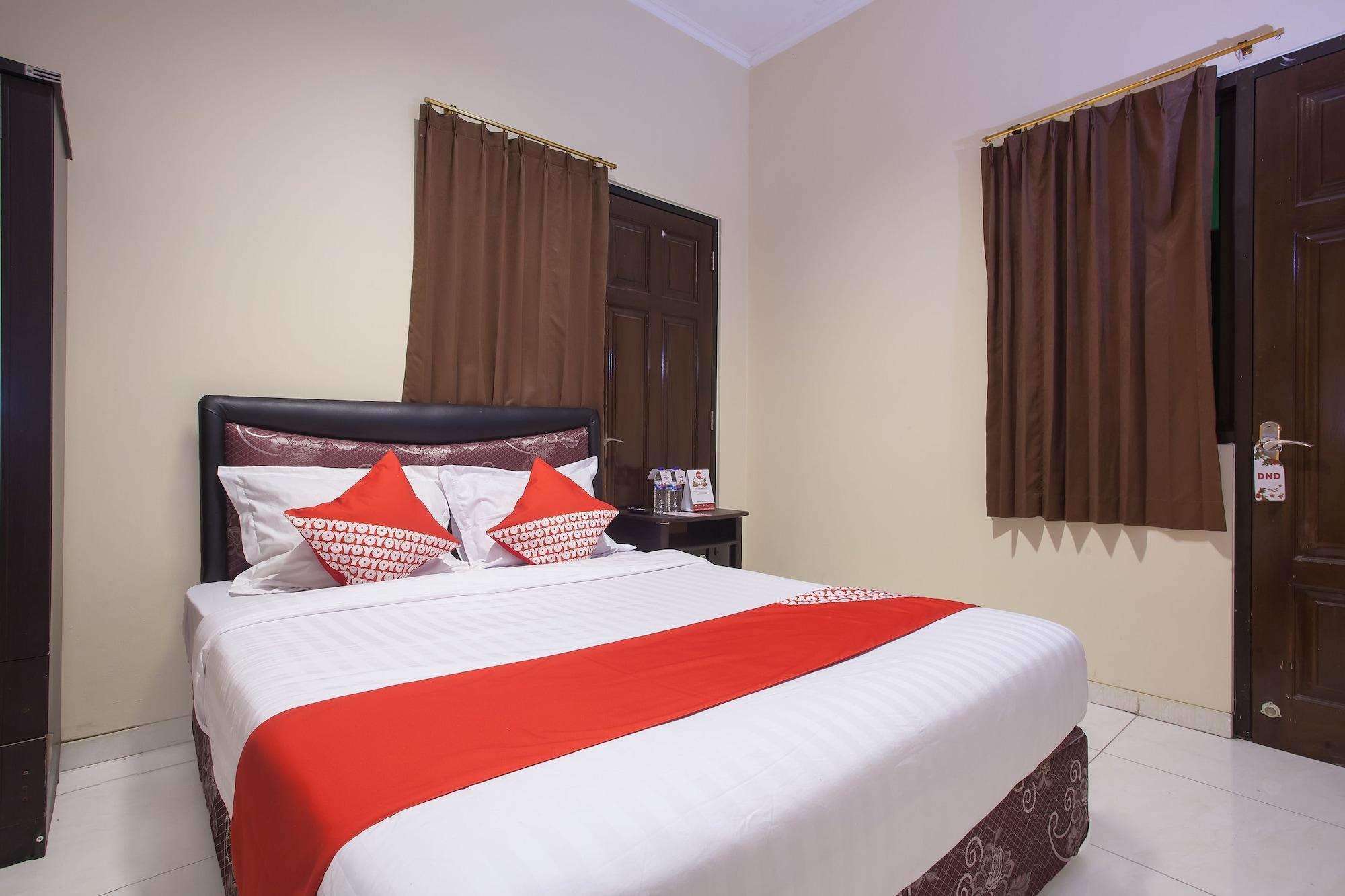 Reddoorz At Graha 99 Simomulyo Surabaya Exterior foto